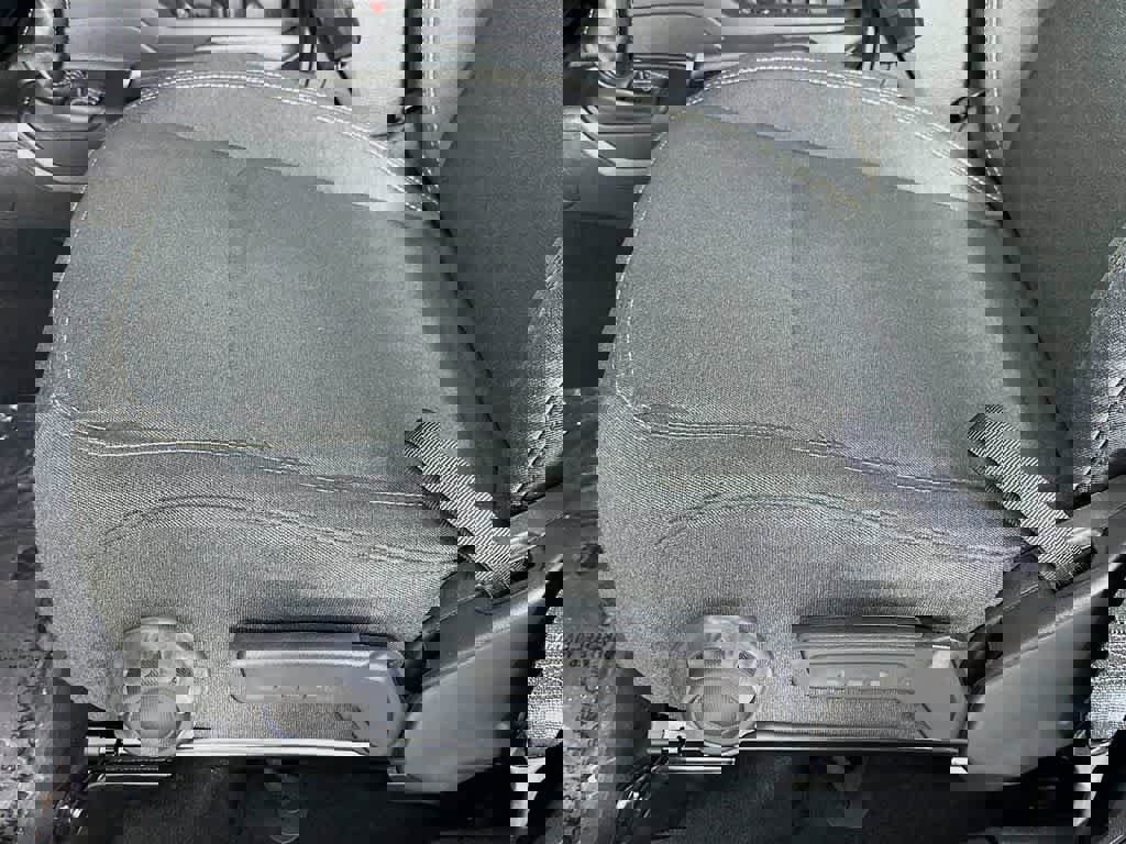 Used 2024 Jeep Wrangler Sahara image 29