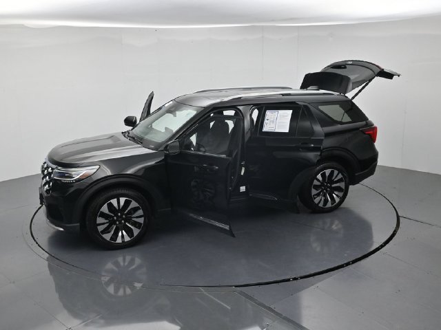 Certified 2025 Ford Explorer Platinum w/ LUX Leather Package AWD/4WD image 52