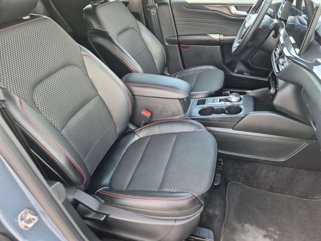 Certified 2024 Ford Escape ST-Line w/ Tech Pack #1 AWD/4WD image 20