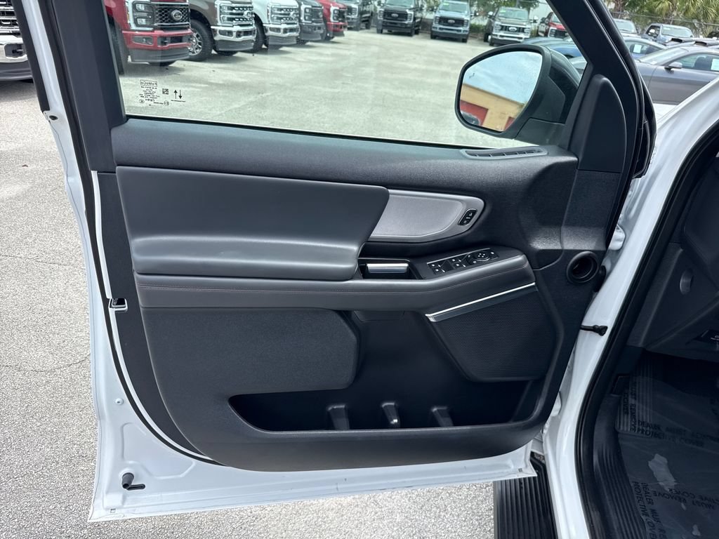 Certified 2025 Ford Expedition Max Active RWD image 14