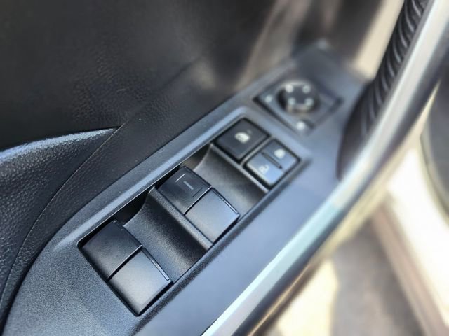 Used 2023 Toyota RAV4 LE AWD/4WD image 17