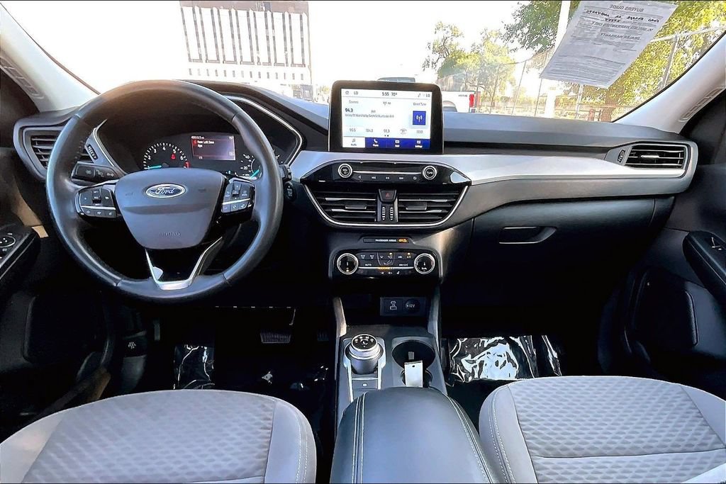 Certified 2022 Ford Escape SE w/ SE Sport Appearance Package FWD image 14