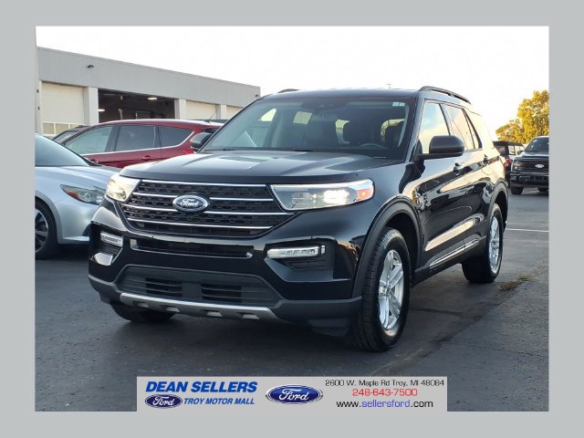 Certified 2023 Ford Explorer XLT w/ Equipment Group 202A AWD/4WD image 1