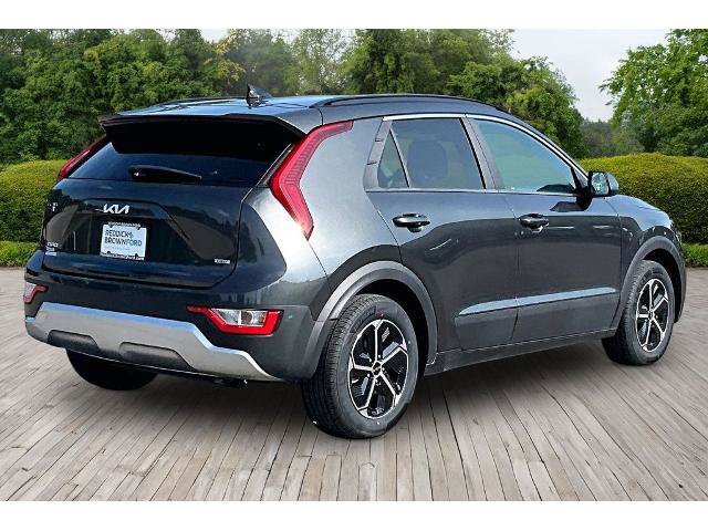 Used 2025 Kia Niro LX FWD image 6