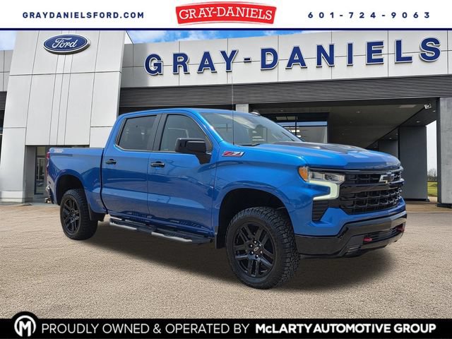 Used 2022 Chevrolet Silverado 1500 LT Trail Boss w/ Convenience Package II AWD/4WD image 1