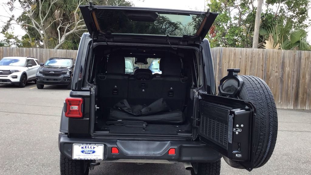 Used 2024 Jeep Wrangler Sahara w/ Safety Group image 11