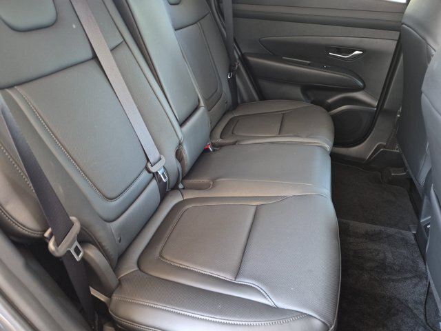 Used 2025 Hyundai Tucson SEL AWD/4WD image 34
