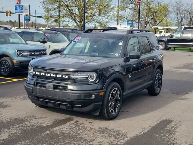 Certified 2023 Ford Bronco Sport Outer Banks w/ Tech Package image 2