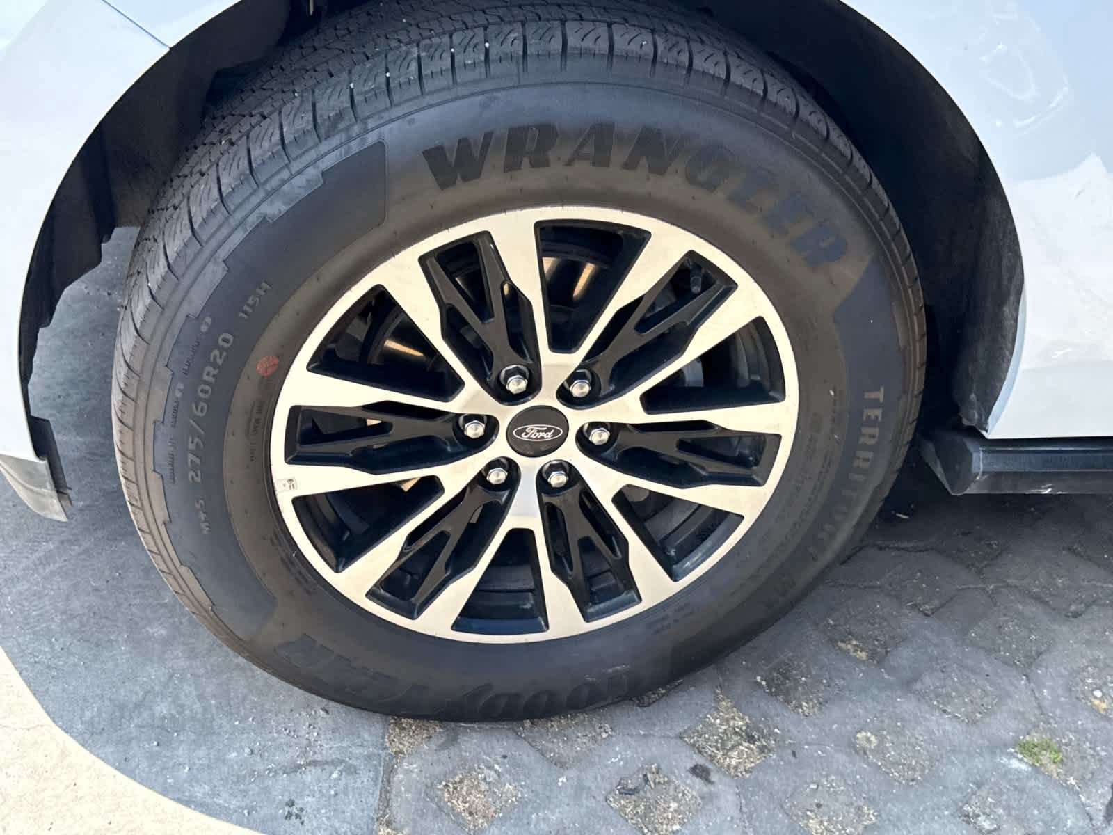 Certified 2025 Ford Expedition Platinum AWD/4WD image 11