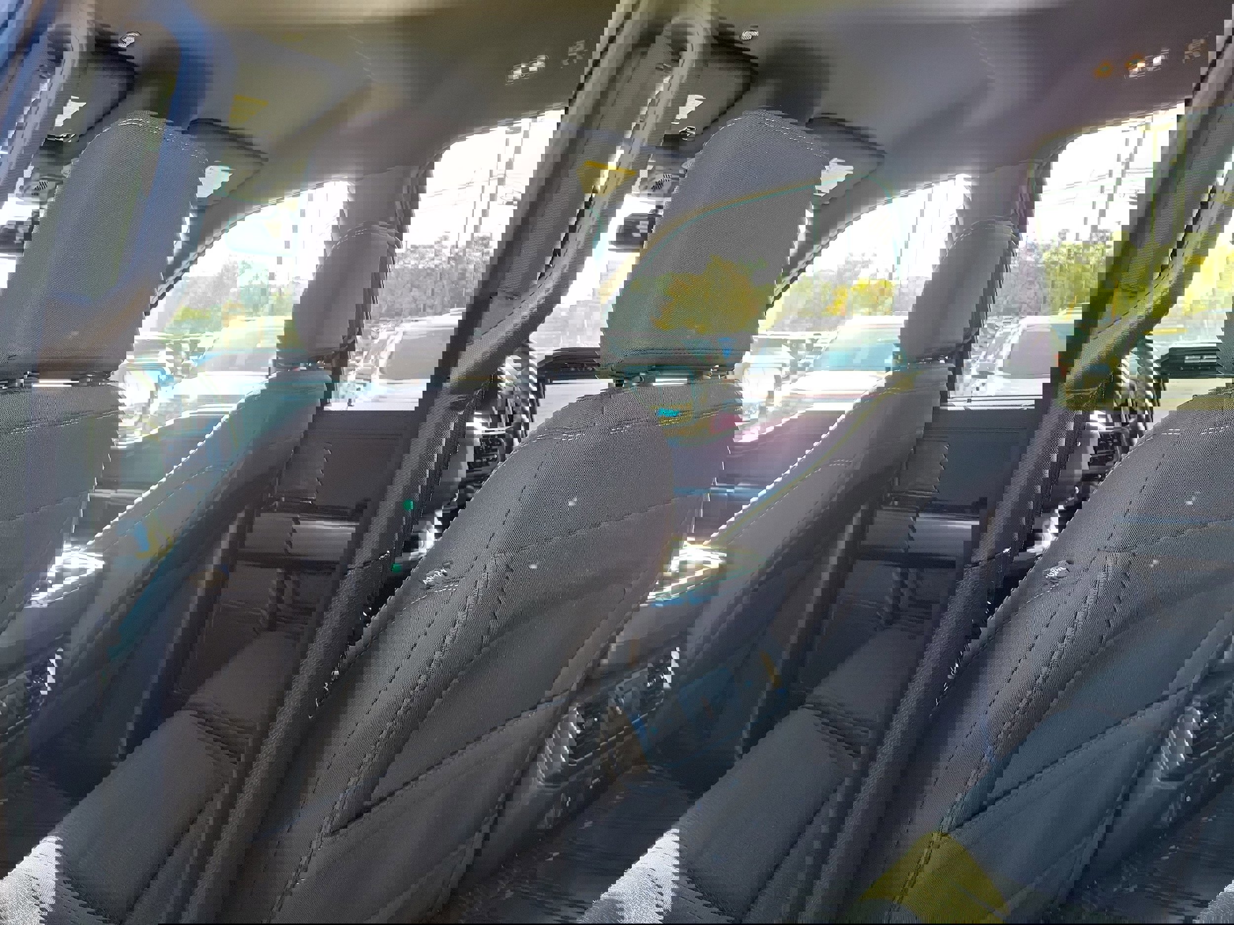 Certified 2022 Ford F150 XLT w/ Equipment Group 302A High image 12