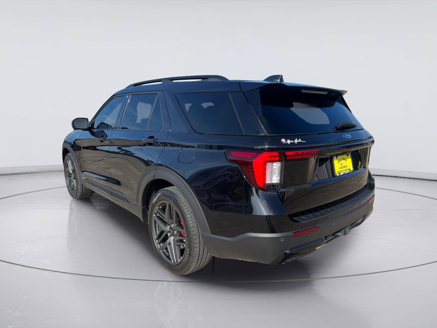Certified 2026 Ford Explorer ST-Line w/ ST-Line Street Pack RWD image 13