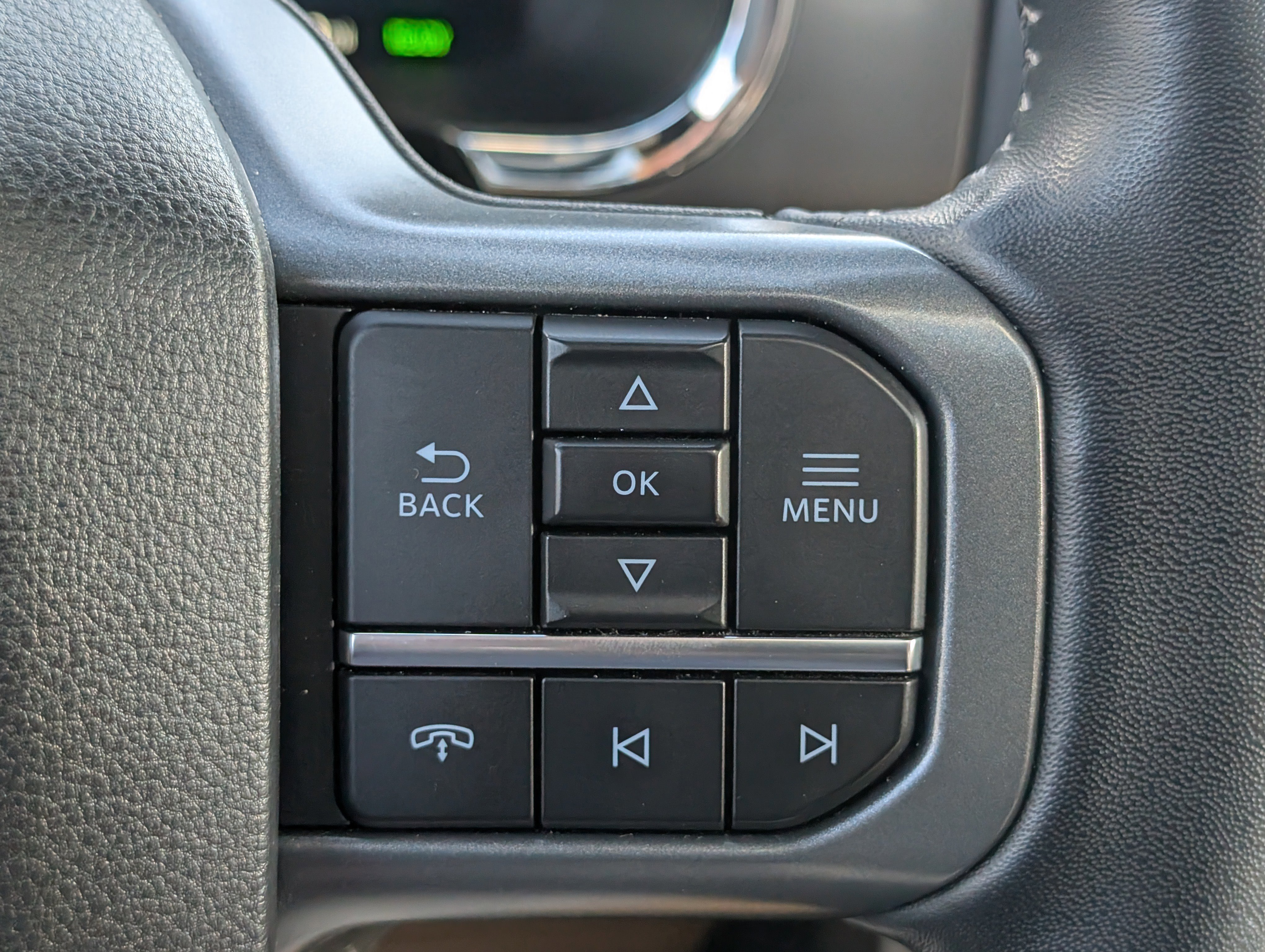 Certified 2022 Ford F150 Lariat w/ Equipment Group 502A High image 25