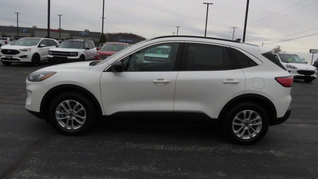 Certified 2022 Ford Escape SE w/ Convenience Package image 2