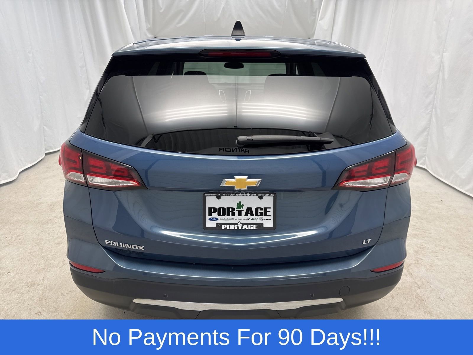 Used 2024 Chevrolet Equinox LT image 3