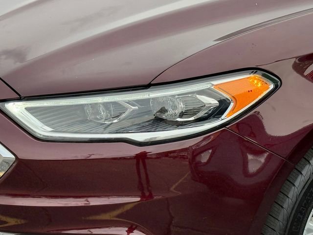 Certified 2018 Ford Fusion SE w/ Fusion SE Technology Package image 25