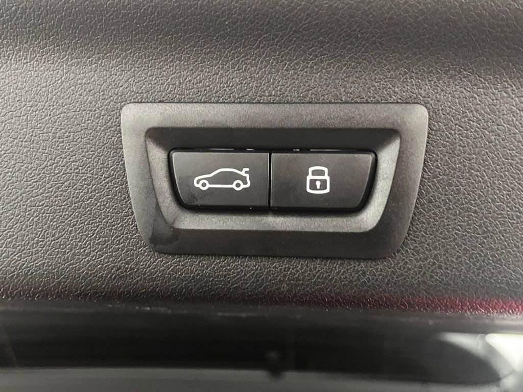 Used 2025 BMW X1 xDrive28i w/ Technology Package image 14