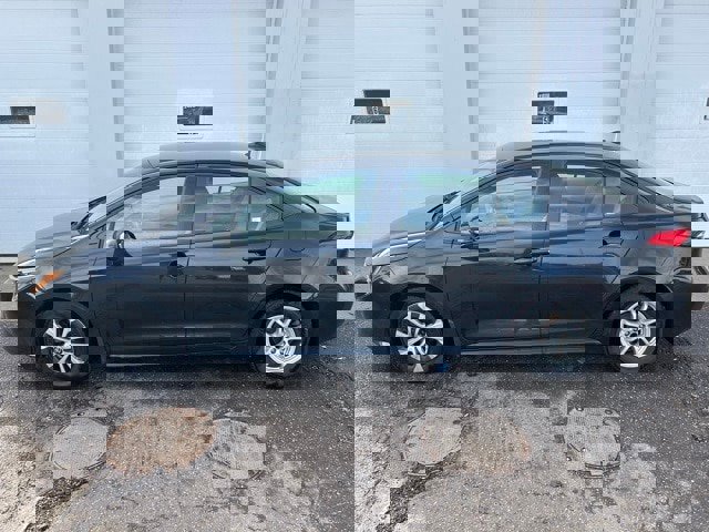 Used 2022 Toyota Corolla LE image 3