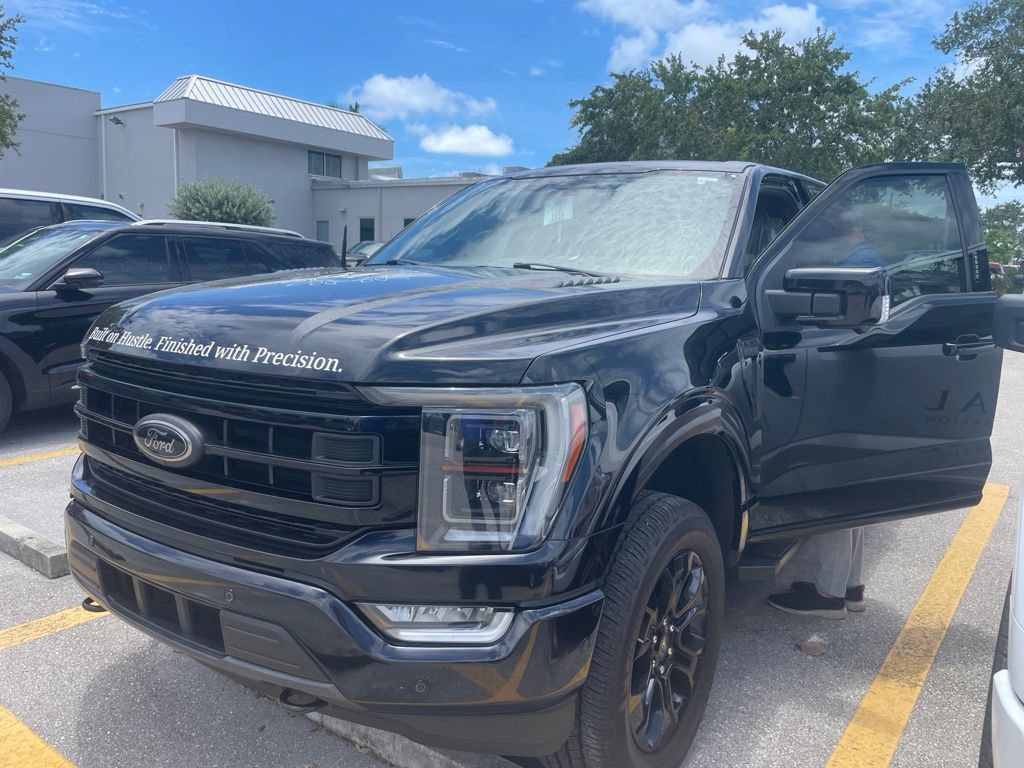 Certified 2022 Ford F150 Lariat w/ Equipment Group 502A High AWD/4WD image 2