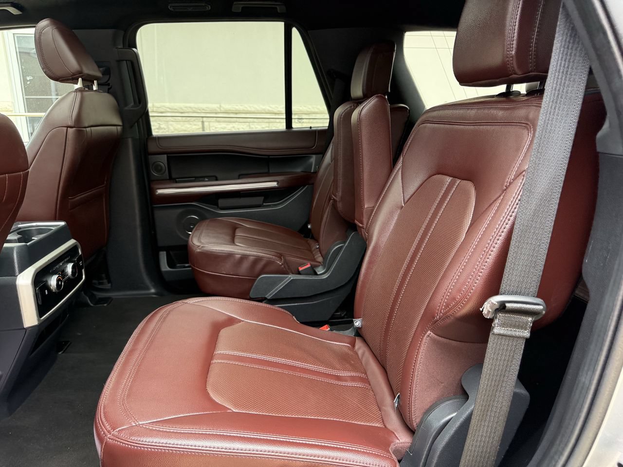 Certified 2024 Ford Expedition Limited RWD image 27