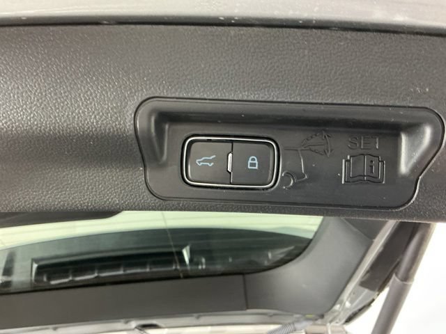 Certified 2023 Ford Explorer Limited AWD/4WD image 25