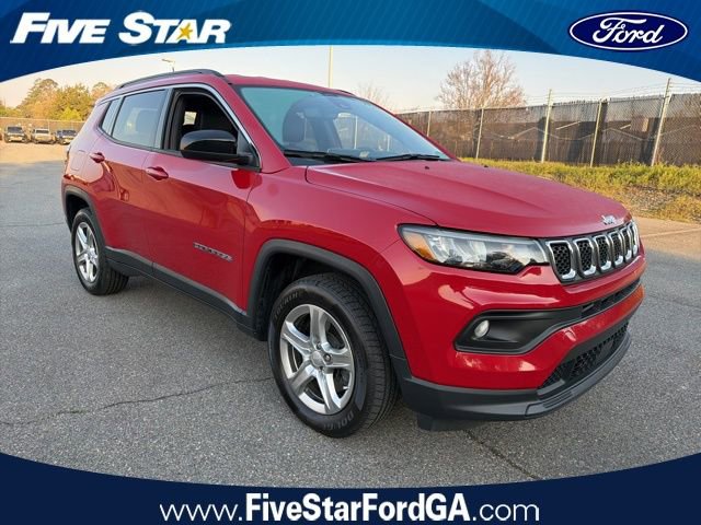 Used 2023 Jeep Compass Latitude image 1