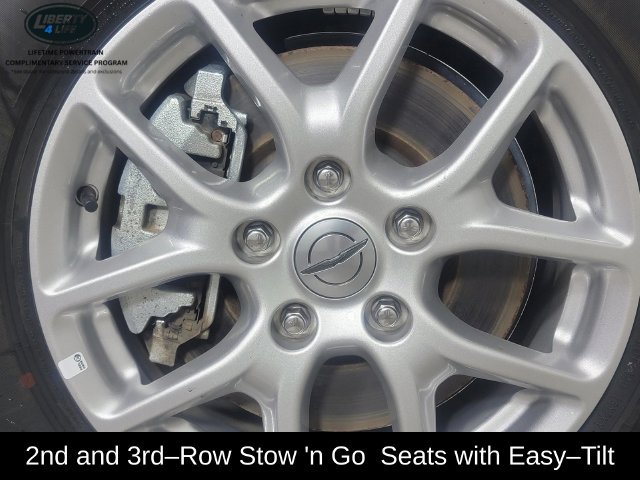 Used 2024 Chrysler Pacifica Touring-L FWD image 10
