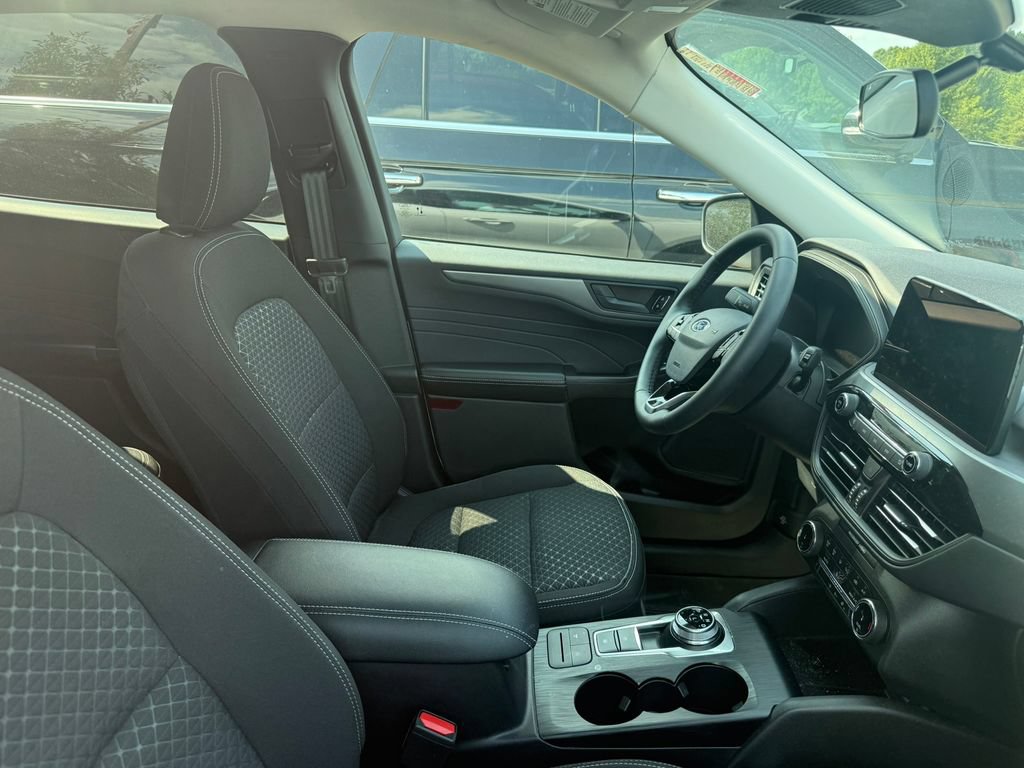 Certified 2023 Ford Escape Active AWD/4WD image 8