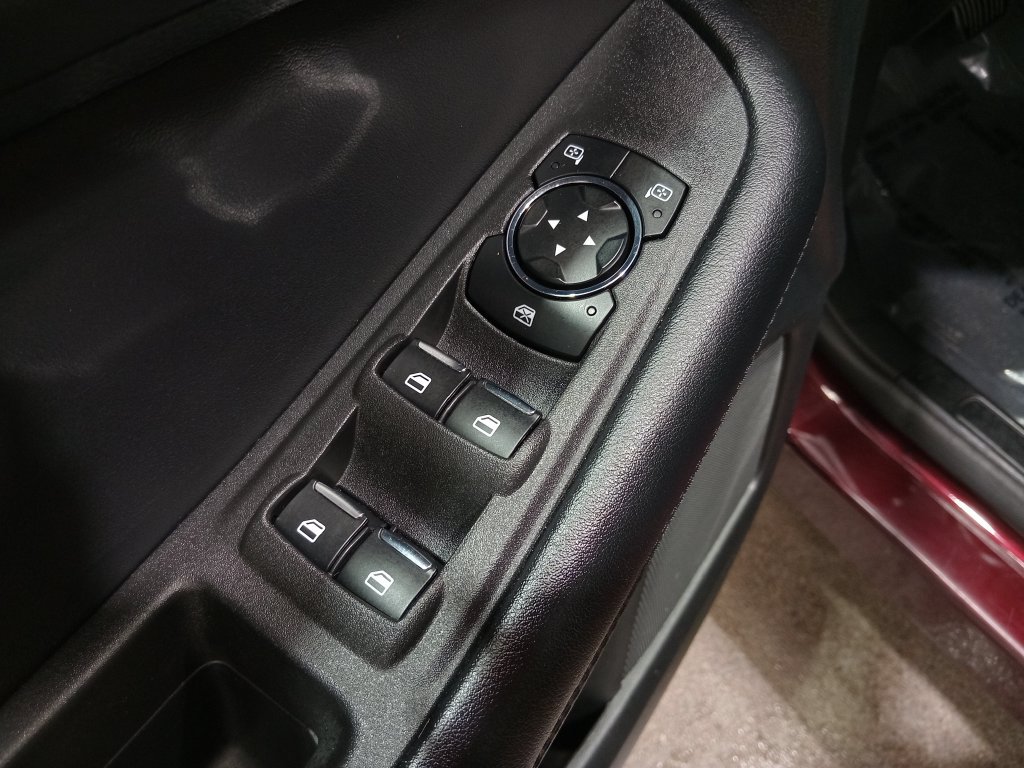 Certified 2023 Ford Edge SEL AWD/4WD image 18