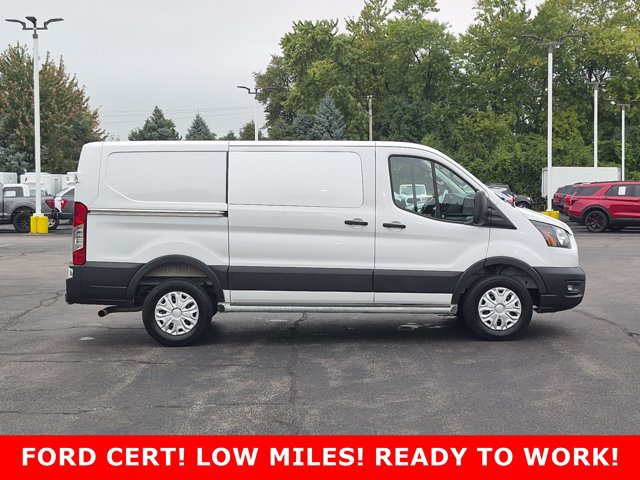 Certified 2025 Ford Transit 250 Low Roof w/ Exterior Upgrade Package RWD image 4