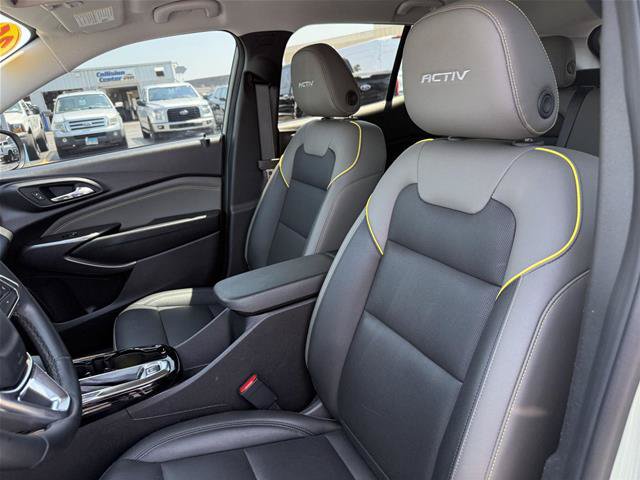 Used 2025 Chevrolet Trax ACTIV w/ Driver Confidence Package FWD image 10