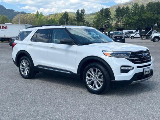 Certified 2020 Ford Explorer XLT w/ Equipment Group 202A AWD/4WD image 1