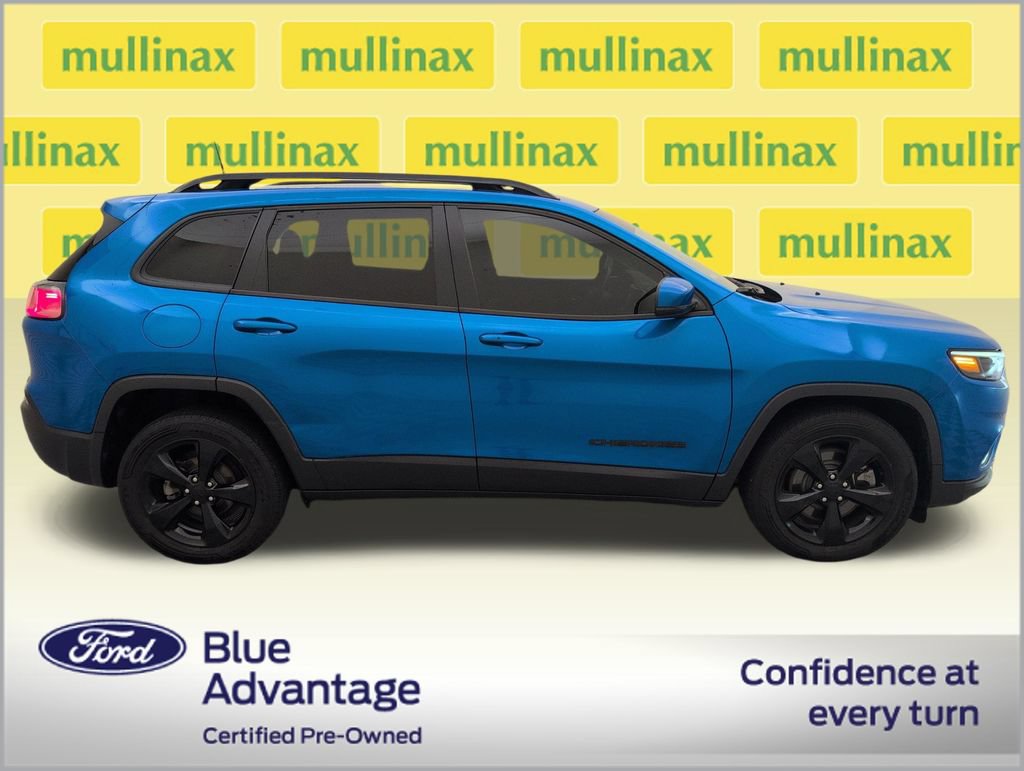 Used 2020 Jeep Cherokee Latitude Plus FWD image 2