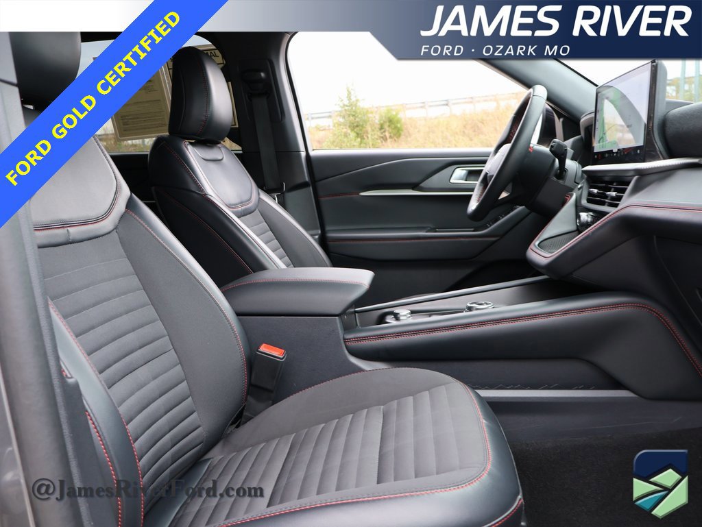 Certified 2025 Ford Explorer ST-Line w/ ST-Line Street Pack image 9