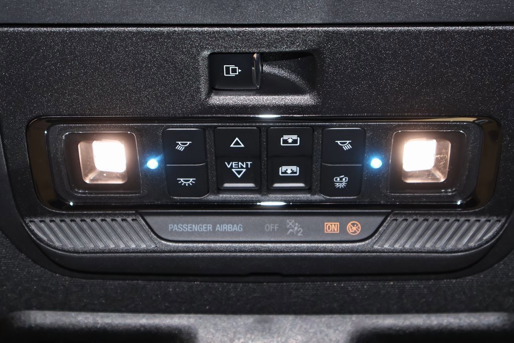 Certified 2025 Ford F450 Platinum w/ FX4 Off-Road Package image 41