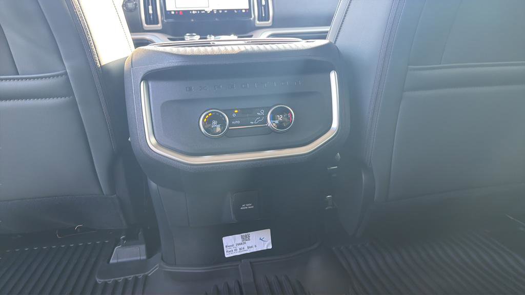 Certified 2026 Ford Expedition Active AWD/4WD image 33