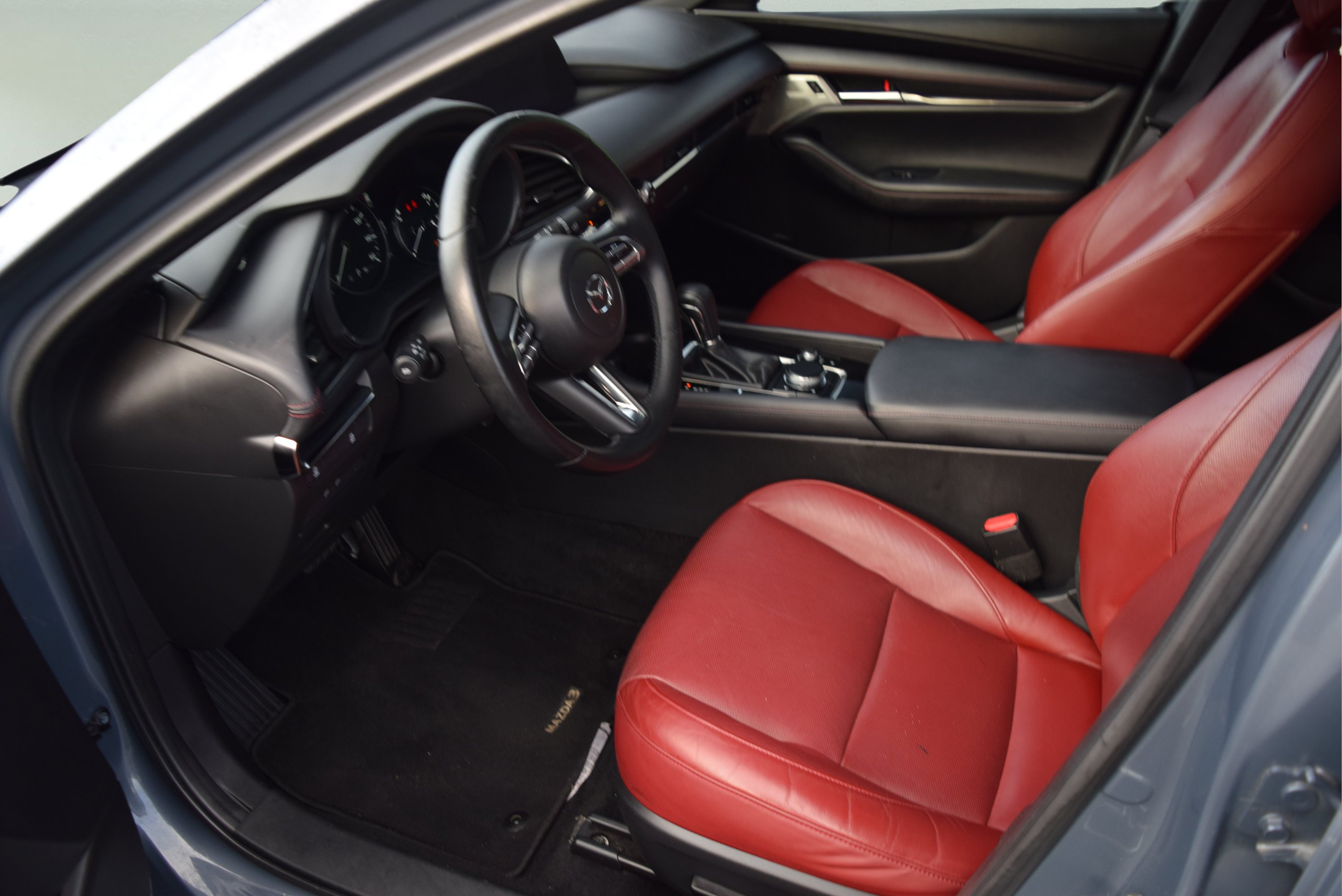 Used 2022 MAZDA MAZDA3 s FWD image 9