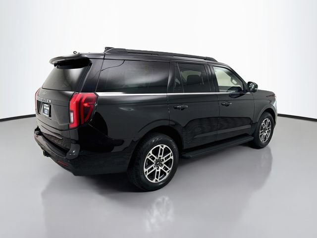 Certified 2025 Ford Expedition Active AWD/4WD image 7