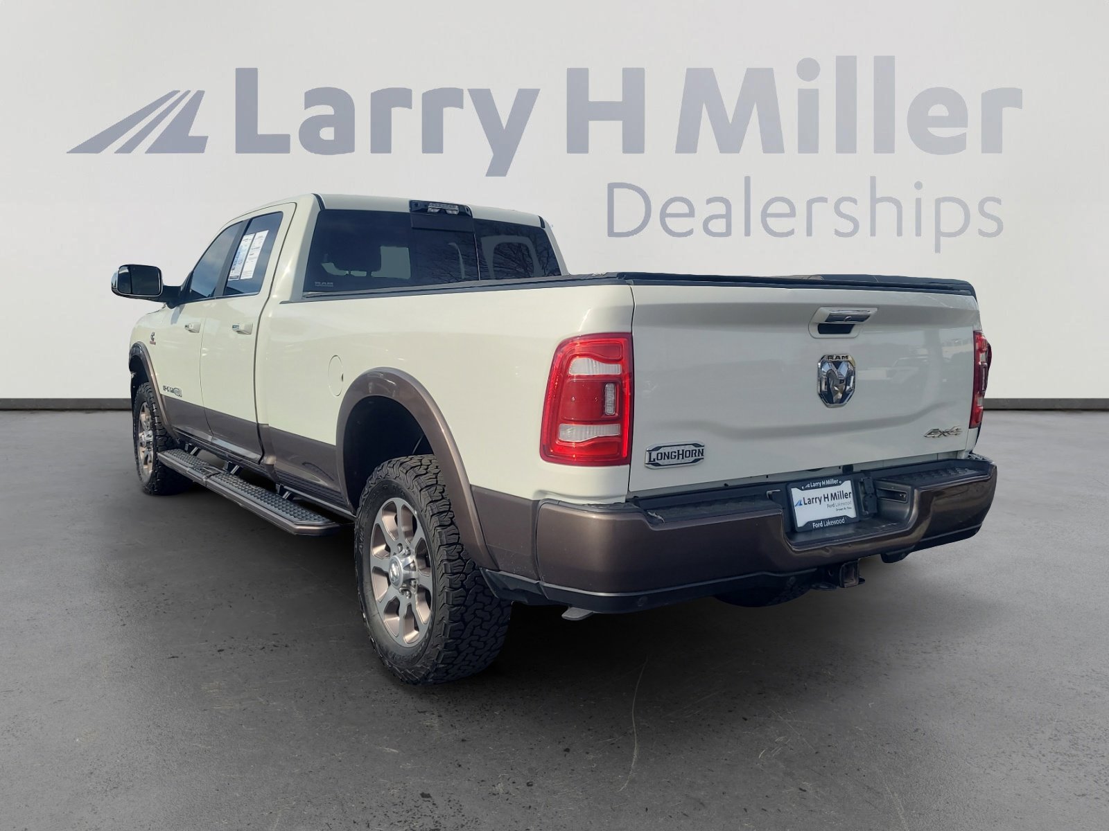 Used 2022 RAM 3500 Limited image 3