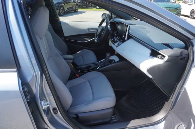 Used 2021 Toyota Corolla SE FWD image 3