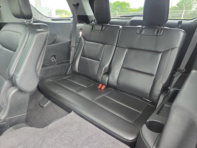 Certified 2023 Ford Explorer XLT w/ Equipment Group 202A AWD/4WD image 25