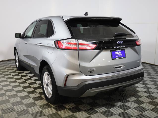 Certified 2024 Ford Edge SEL w/ Convenience Package AWD/4WD image 8