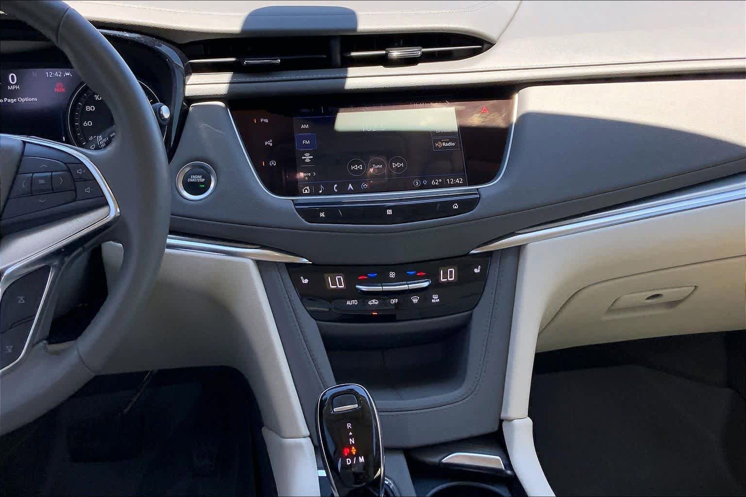 Used 2021 Cadillac XT5 Premium Luxury FWD image 7