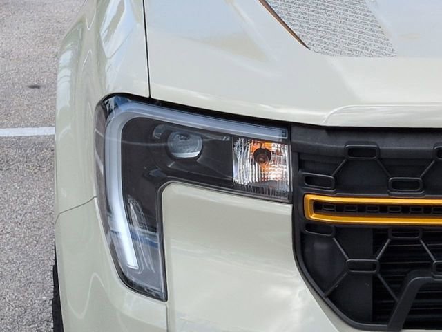 Certified 2025 Ford Maverick Tremor AWD/4WD image 10