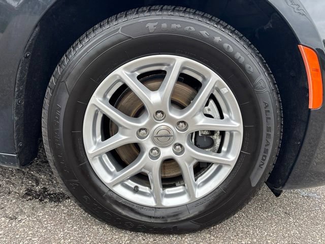 Used 2023 Chrysler Pacifica Touring-L FWD image 27