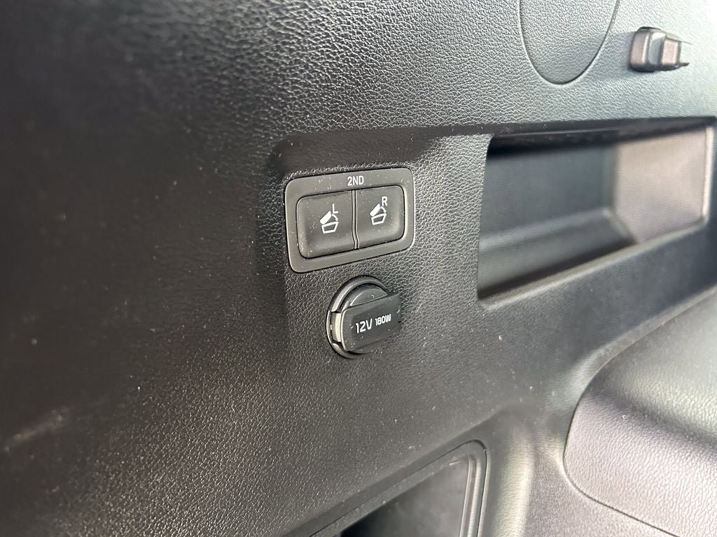 Used 2025 Kia Telluride S AWD/4WD image 18