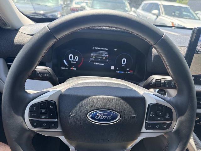 Certified 2025 Ford Explorer Active w/ Active Comfort Package AWD/4WD image 29