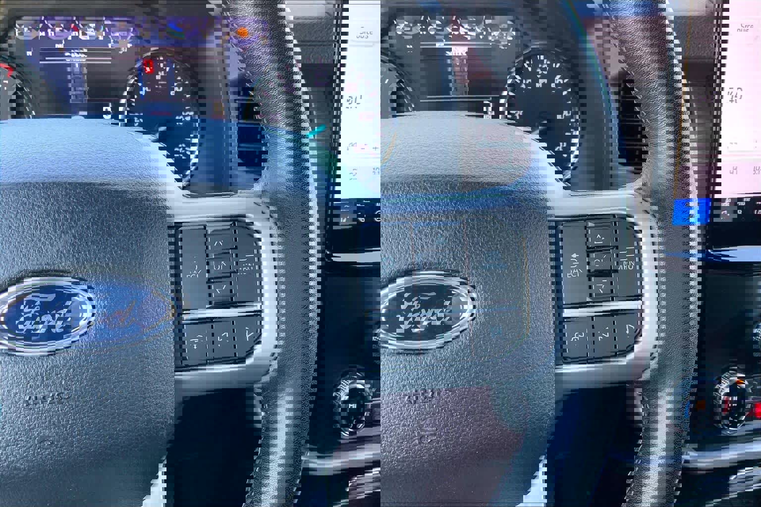 Certified 2024 Ford Expedition Limited image 25