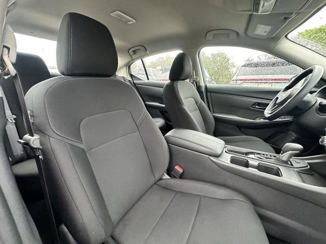 Used 2025 Nissan Sentra S FWD image 35