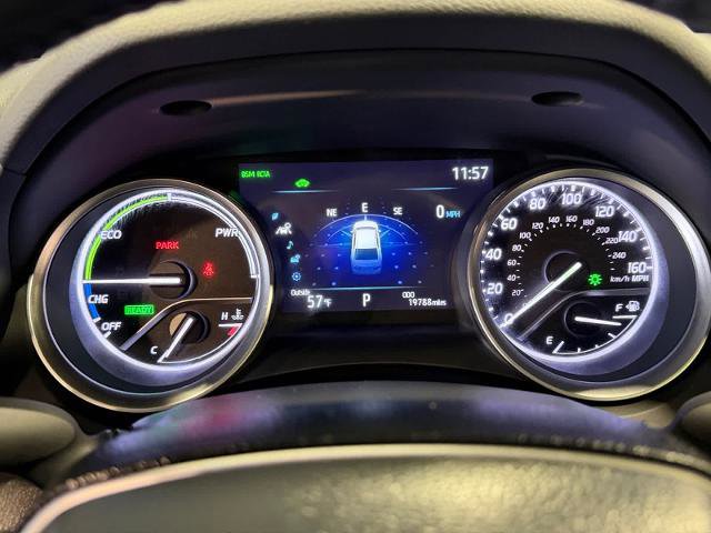 Used 2024 Toyota Camry XLE w/ Navigation Package FWD image 5