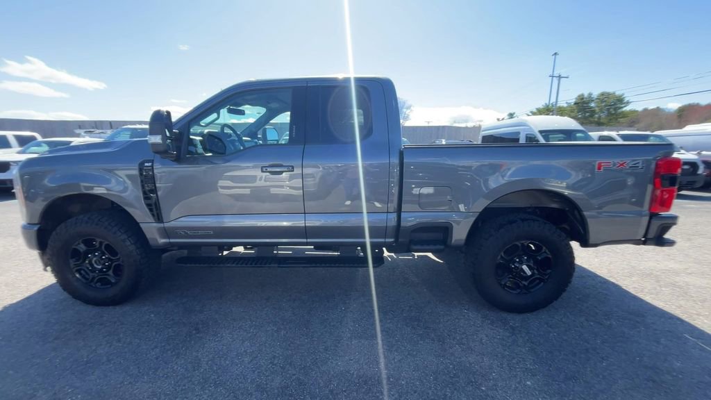 Certified 2023 Ford F350 XLT w/ XLT Premium Package AWD/4WD image 16